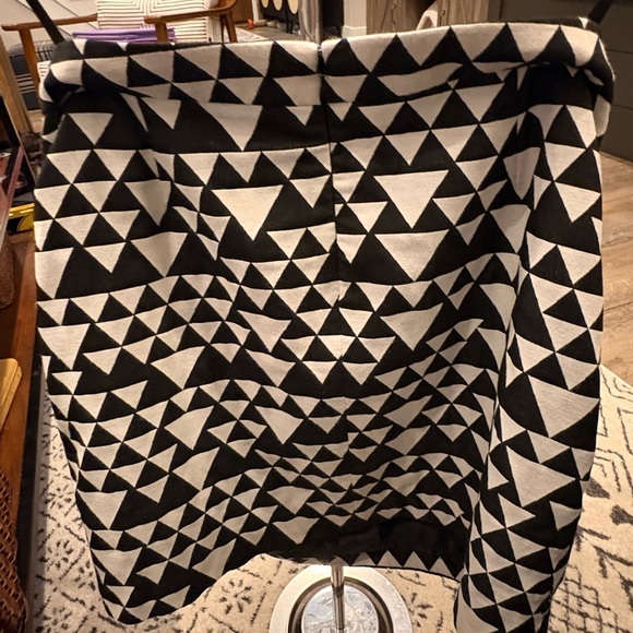 J. Crew Black and White Geometric Pencil Skirt - Picture 4 of 5